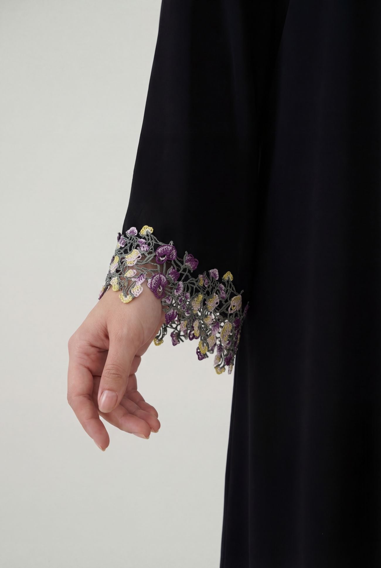 Midnight Garden Robe Abaya