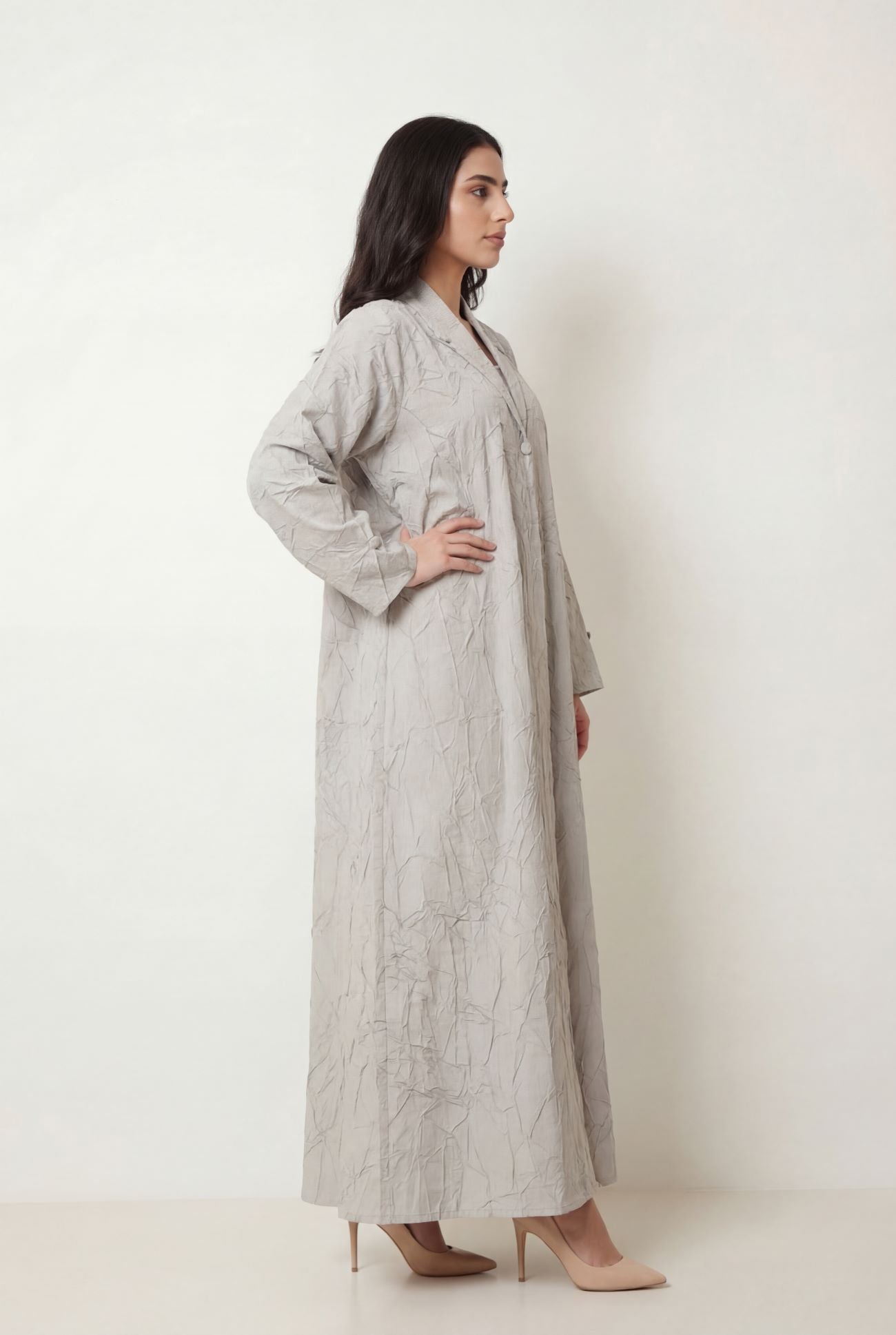 Silver Dunes Abaya