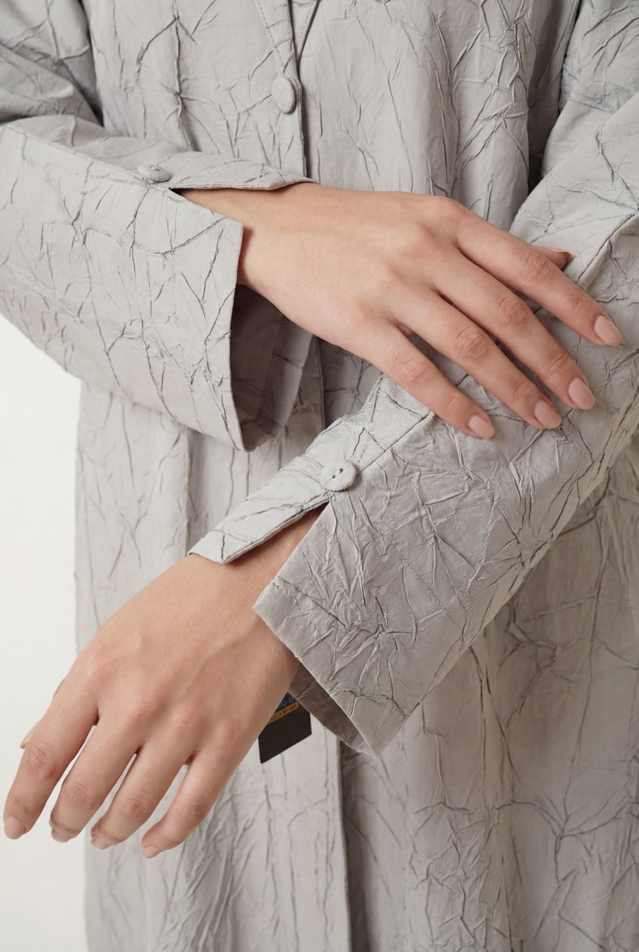 Silver Dunes Abaya