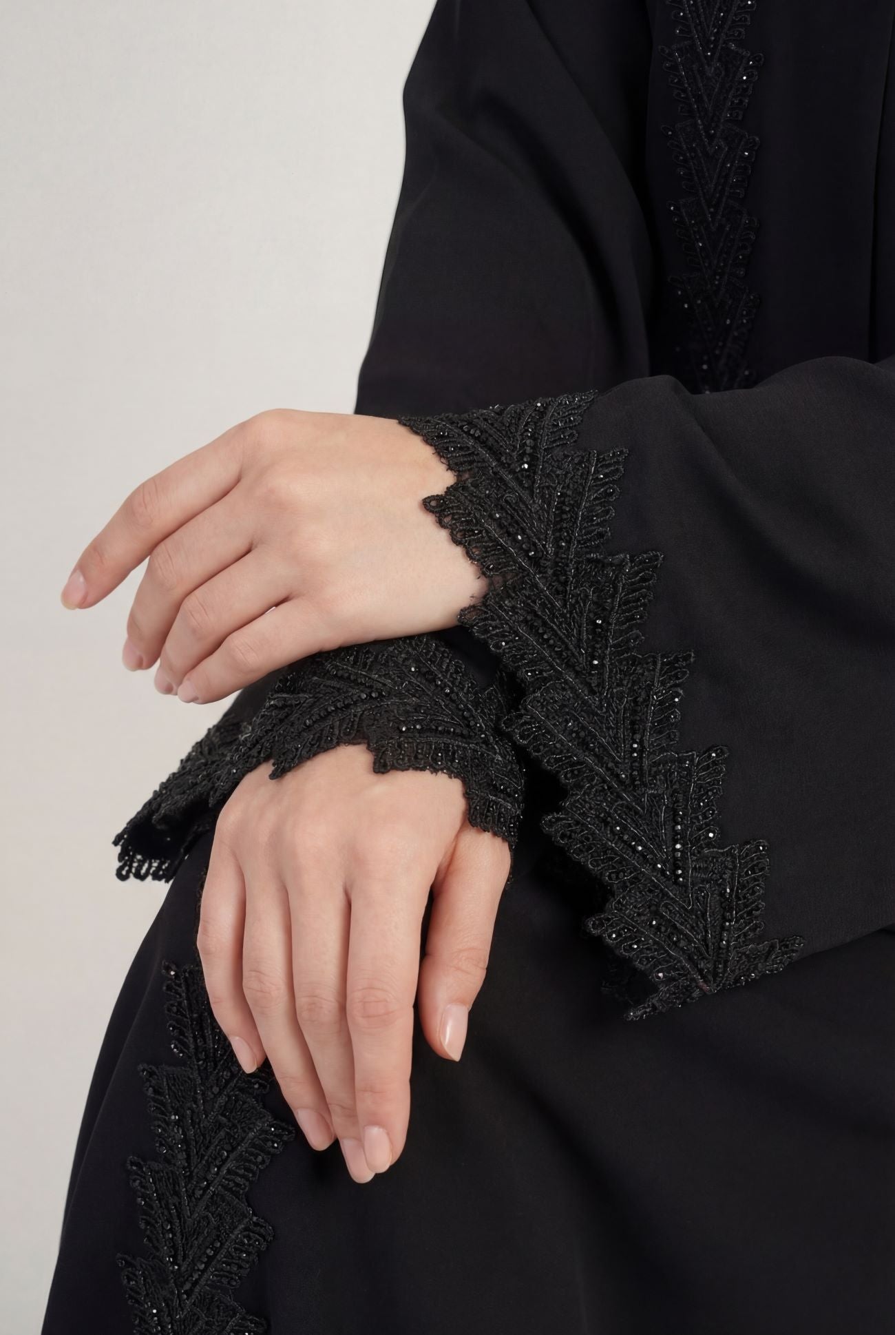 Midnight Arrow Abaya